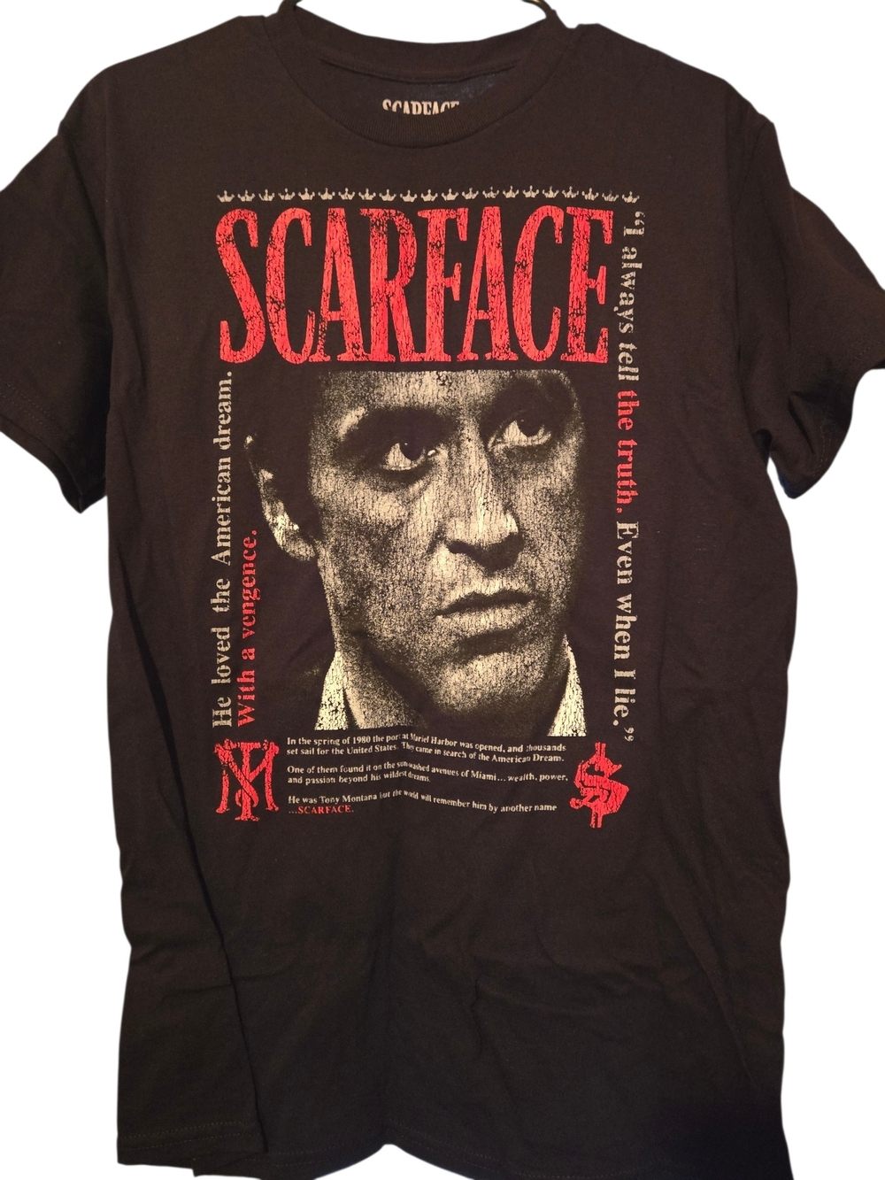 Scarface Short Sleeve Men's Tee in Black with Red Print